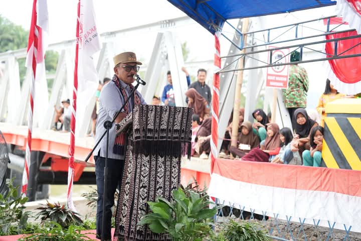 Sambutan gubernur SDK saat resmikan jembatan Kabe 